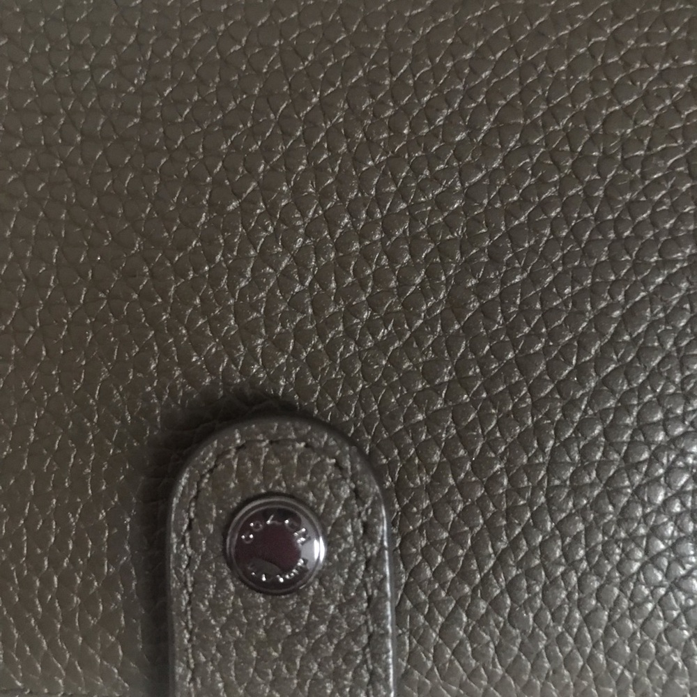 SOLD! Authentic Coach iPhone leather wristlet. - Picture 6 of 8